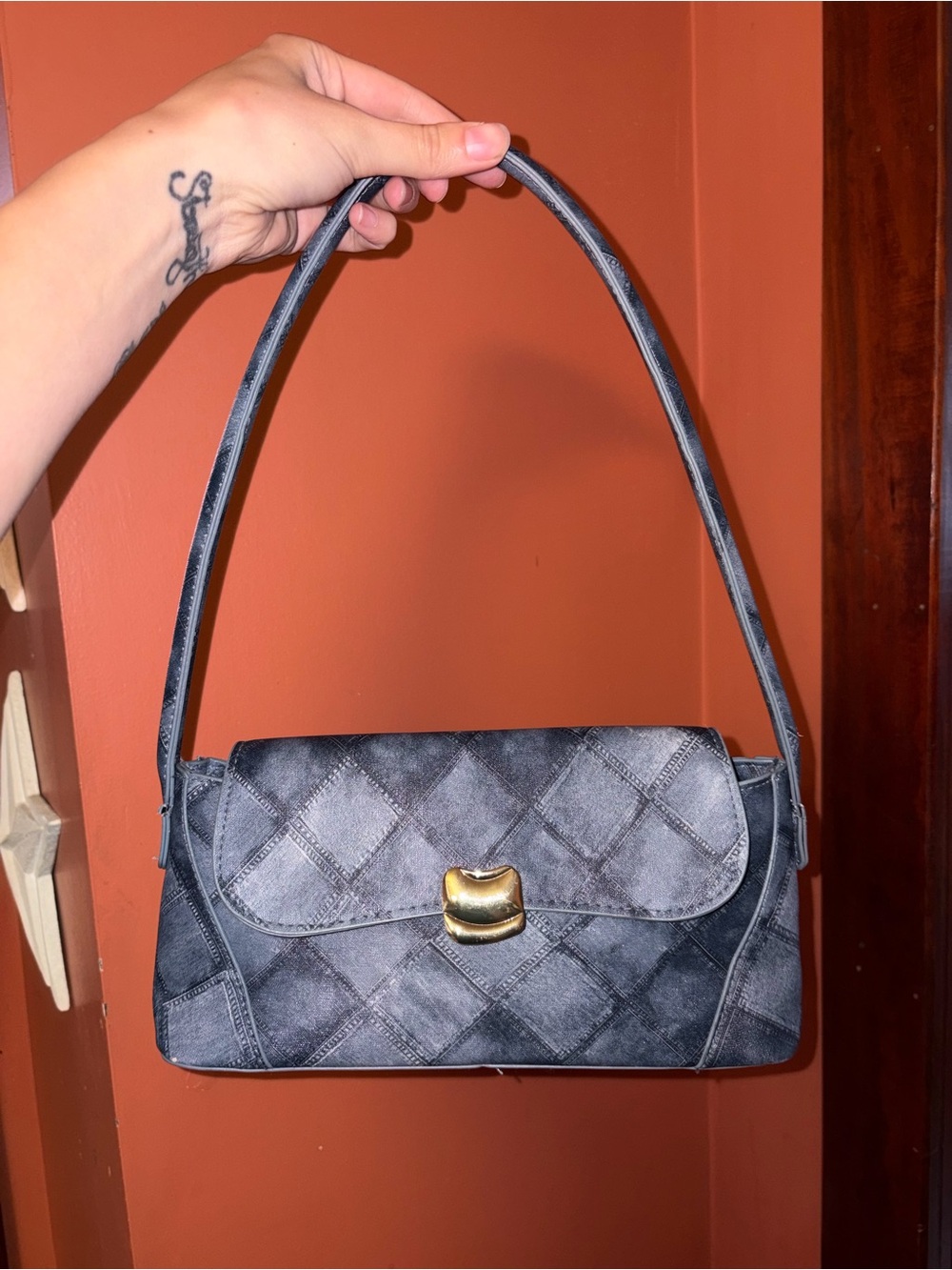 Quilted style Blue Shoulder Bag with Gold Clasp